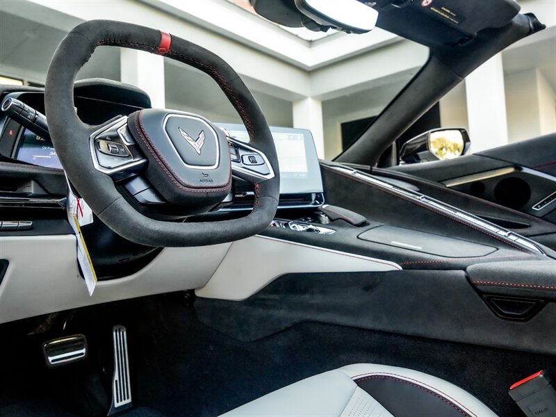 2023 Chevrolet Corvette 70th Anniversay - Photo 13 - Bonita Springs, FL 34134