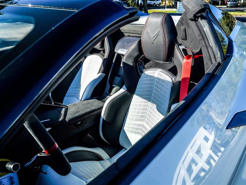 2023 Chevrolet Corvette 70th Anniversay - Photo 8 - Bonita Springs, FL 34134