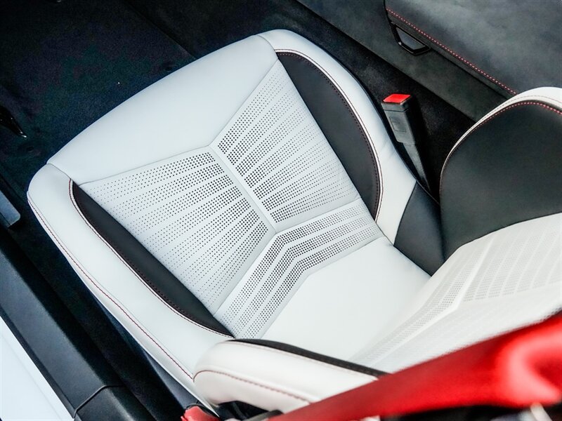 2023 Chevrolet Corvette 70th Anniversay - Photo 19 - Bonita Springs, FL 34134