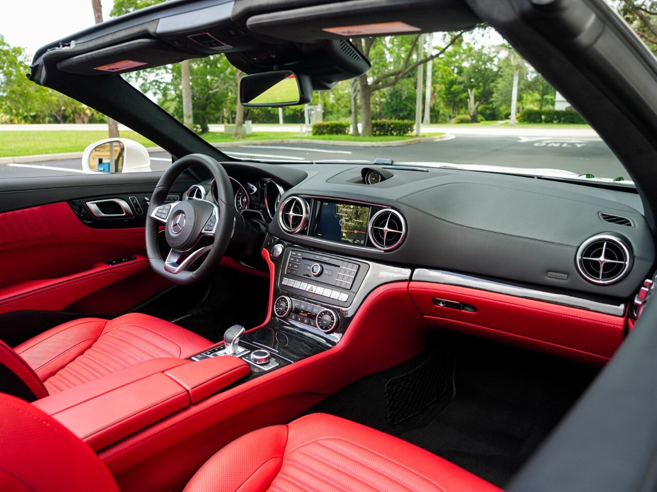 2019 Mercedes-Benz SL 550   - Photo 32 - Bonita Springs, FL 34134