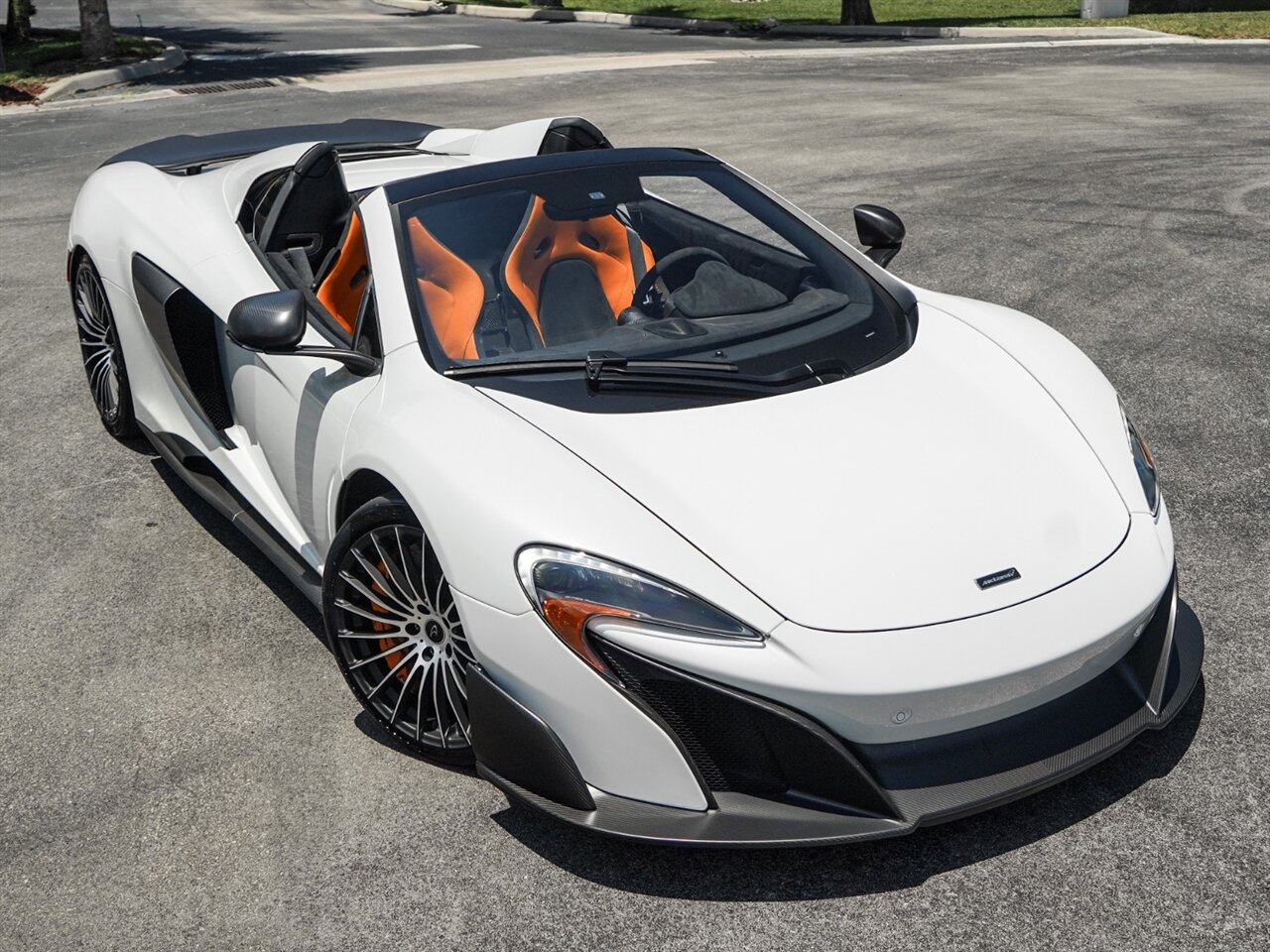 2016 McLaren 675LT Spider   - Photo 73 - Bonita Springs, FL 34134