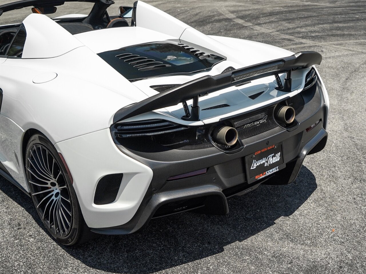 2016 McLaren 675LT Spider   - Photo 49 - Bonita Springs, FL 34134