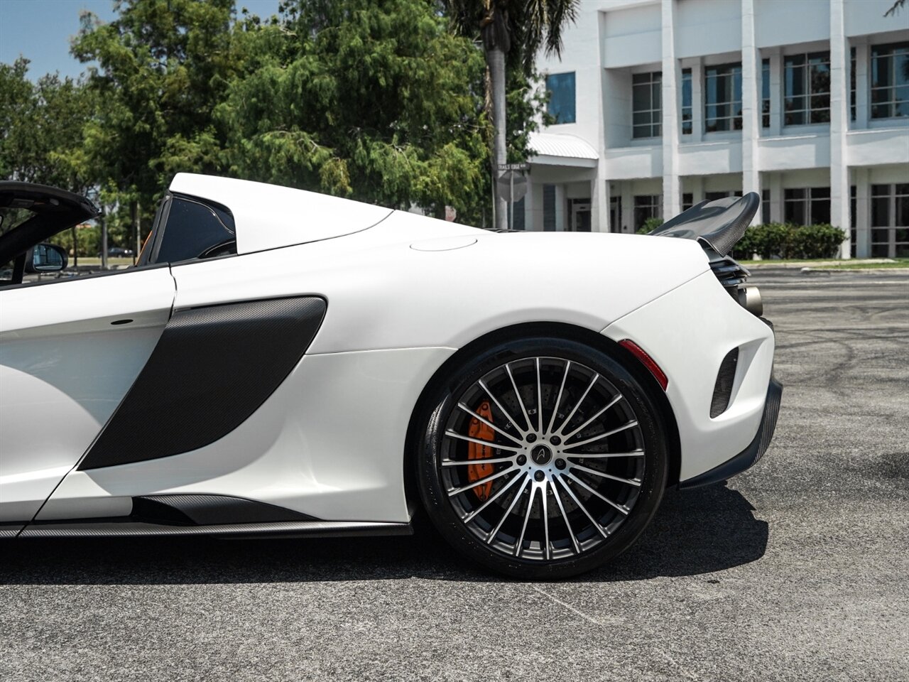 2016 McLaren 675LT Spider   - Photo 41 - Bonita Springs, FL 34134