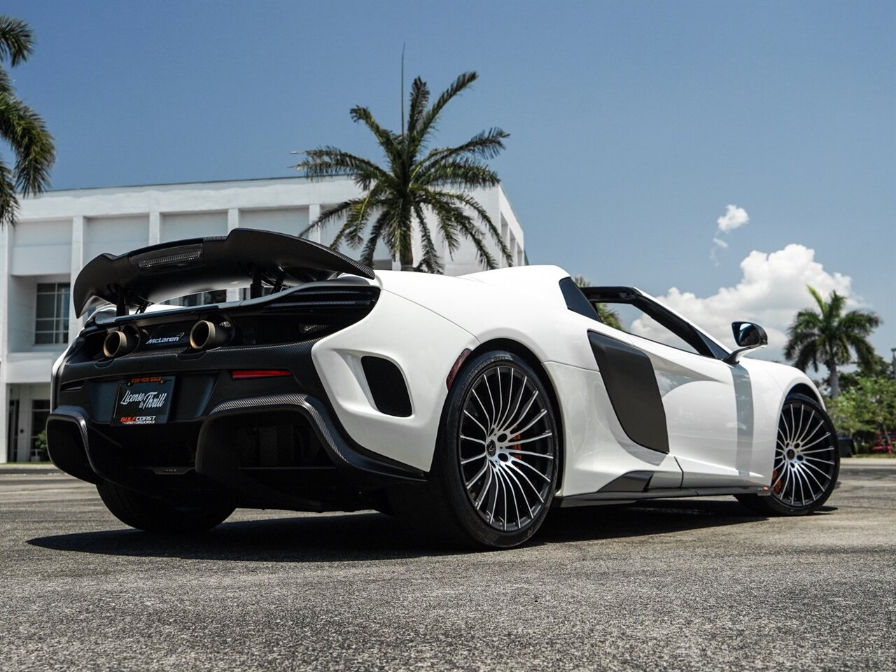 2016 McLaren 675LT Spider   - Photo 63 - Bonita Springs, FL 34134