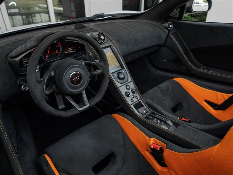 2016 McLaren 675LT Spider   - Photo 2 - Bonita Springs, FL 34134