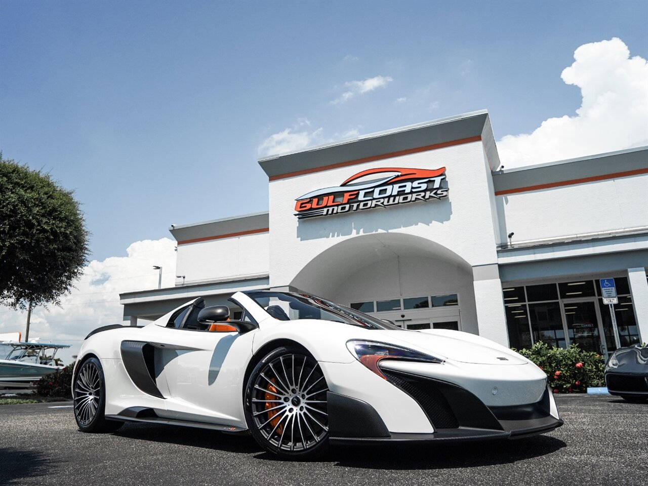 2016 McLaren 675LT Spider   - Photo 79 - Bonita Springs, FL 34134