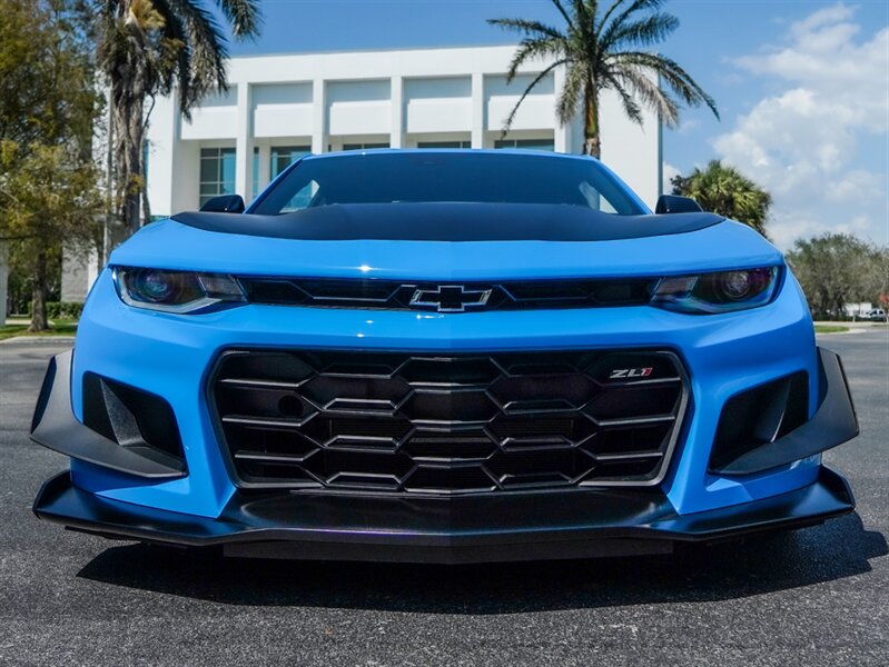 2023 Chevrolet Camaro ZL1   - Photo 4 - Bonita Springs, FL 34134