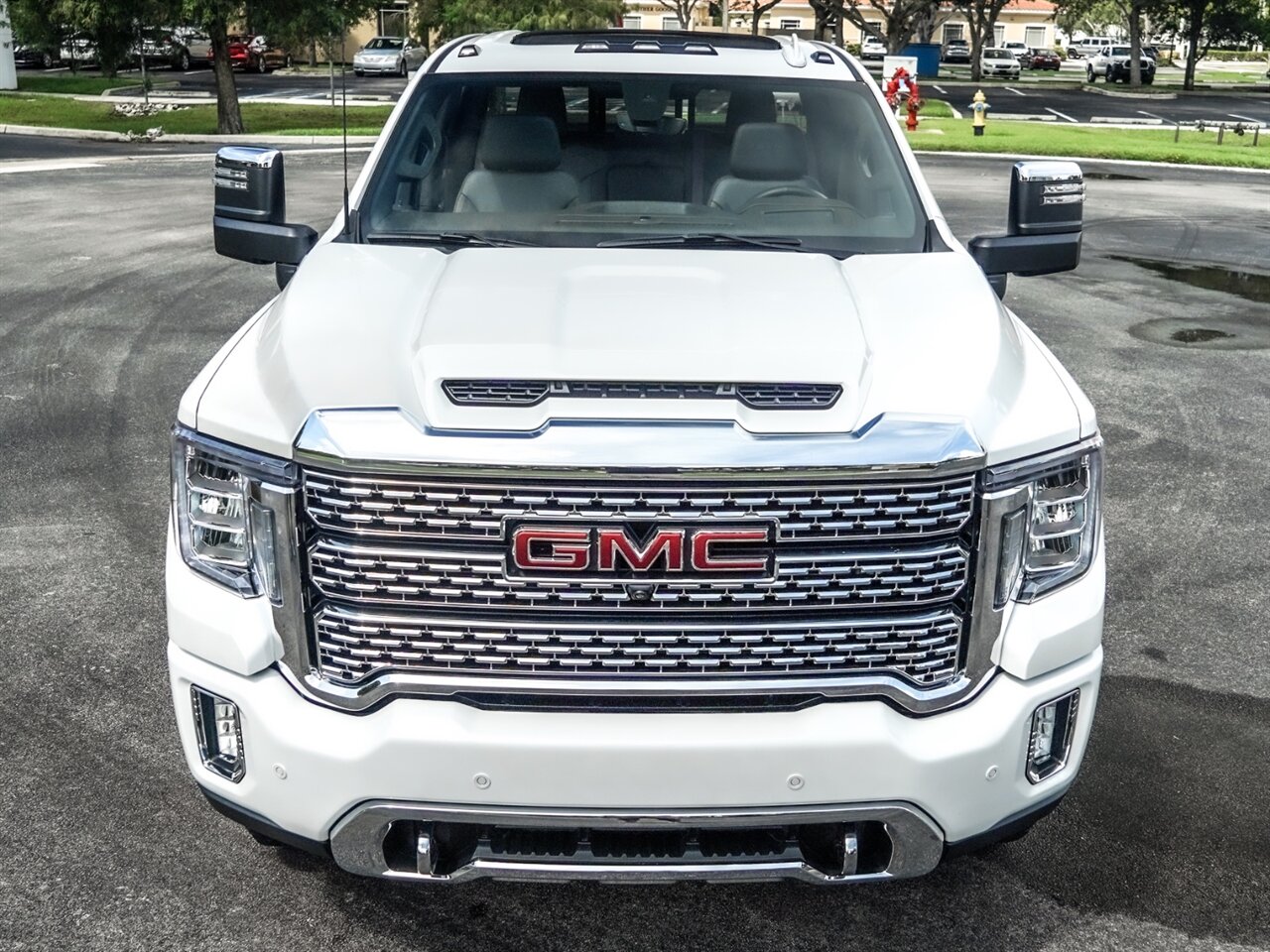 2020 GMC Sierra 2500HD Denali   - Photo 5 - Bonita Springs, FL 34134