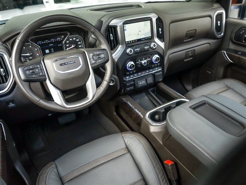 2020 GMC Sierra 2500HD Denali   - Photo 2 - Bonita Springs, FL 34134