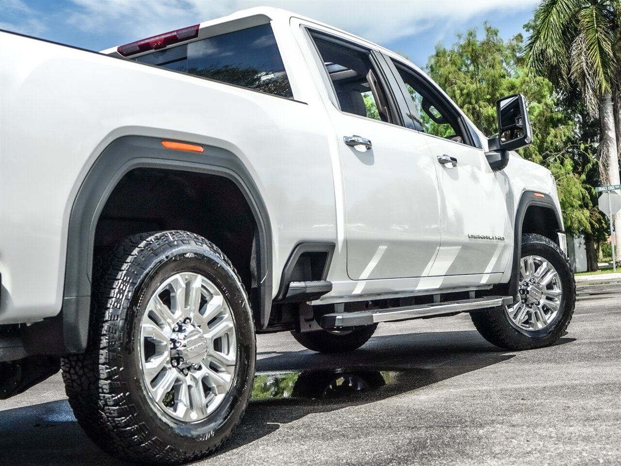 2020 GMC Sierra 2500HD Denali   - Photo 52 - Bonita Springs, FL 34134