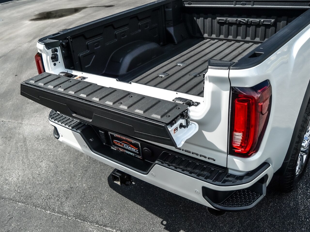 2020 GMC Sierra 2500HD Denali   - Photo 46 - Bonita Springs, FL 34134