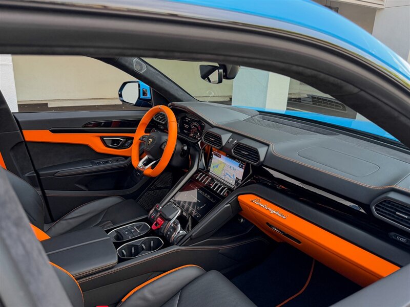 2023 Lamborghini Urus S - Photo 29 - Bonita Springs, FL 34134