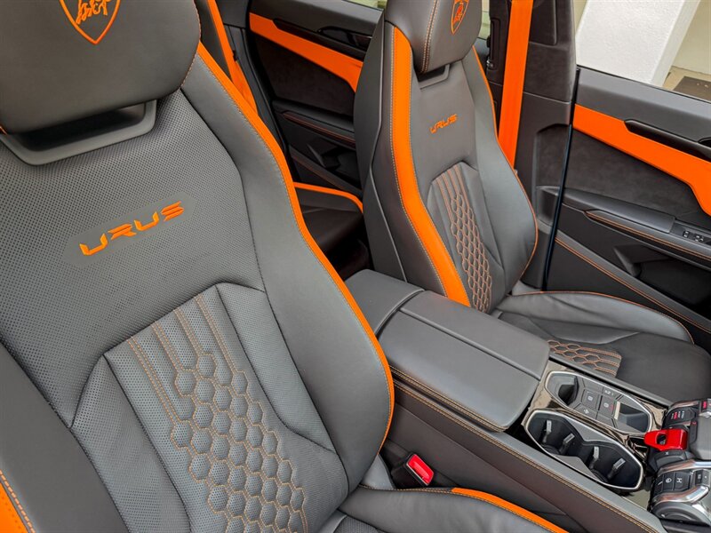 2023 Lamborghini Urus S - Photo 36 - Bonita Springs, FL 34134