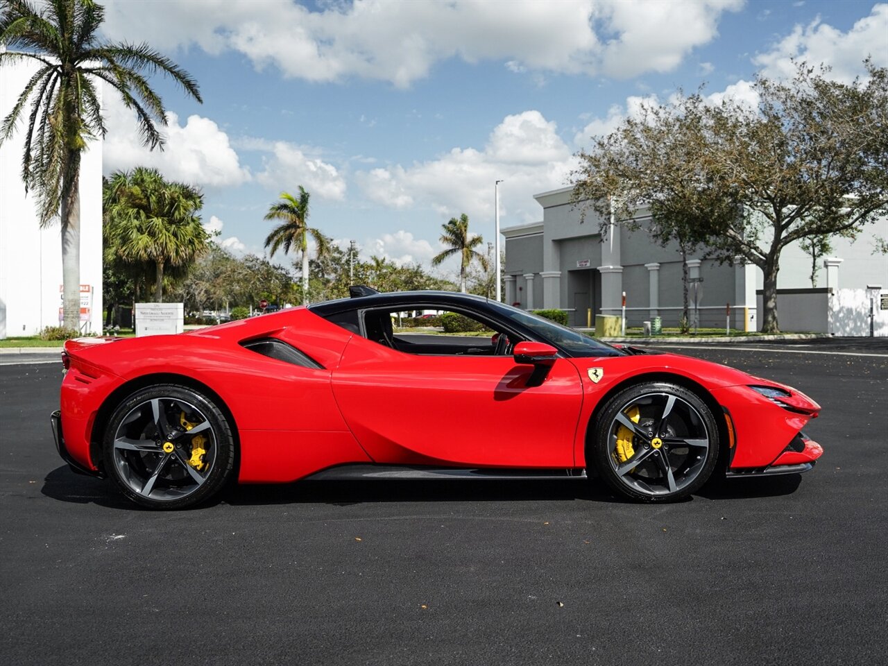 2022 Ferrari SF90 Stradale   - Photo 69 - Bonita Springs, FL 34134