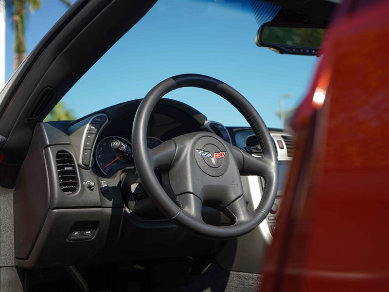 2005 Chevrolet Corvette   - Photo 3 - Bonita Springs, FL 34134