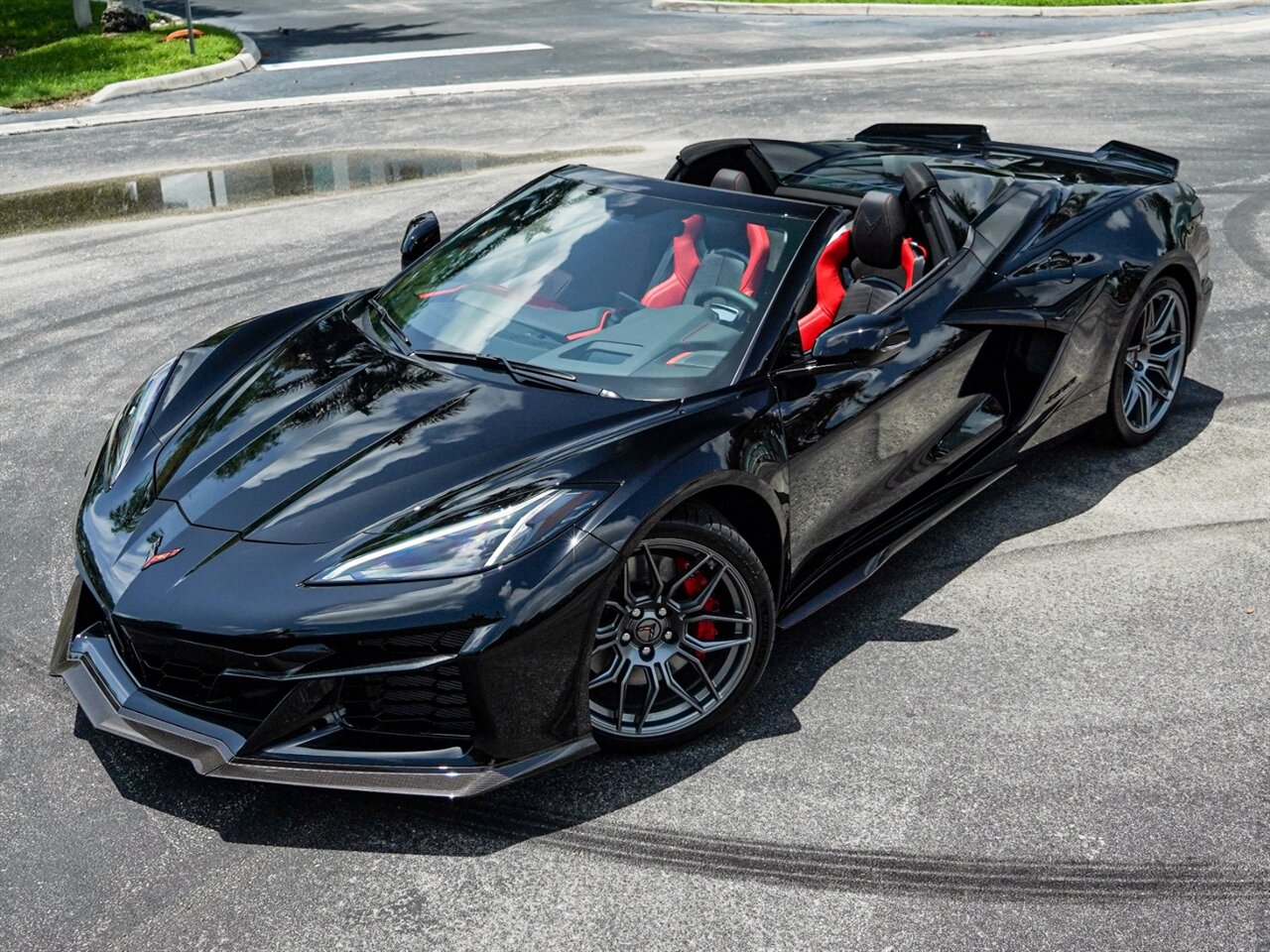 2023 Chevrolet Corvette Z06   - Photo 9 - Bonita Springs, FL 34134