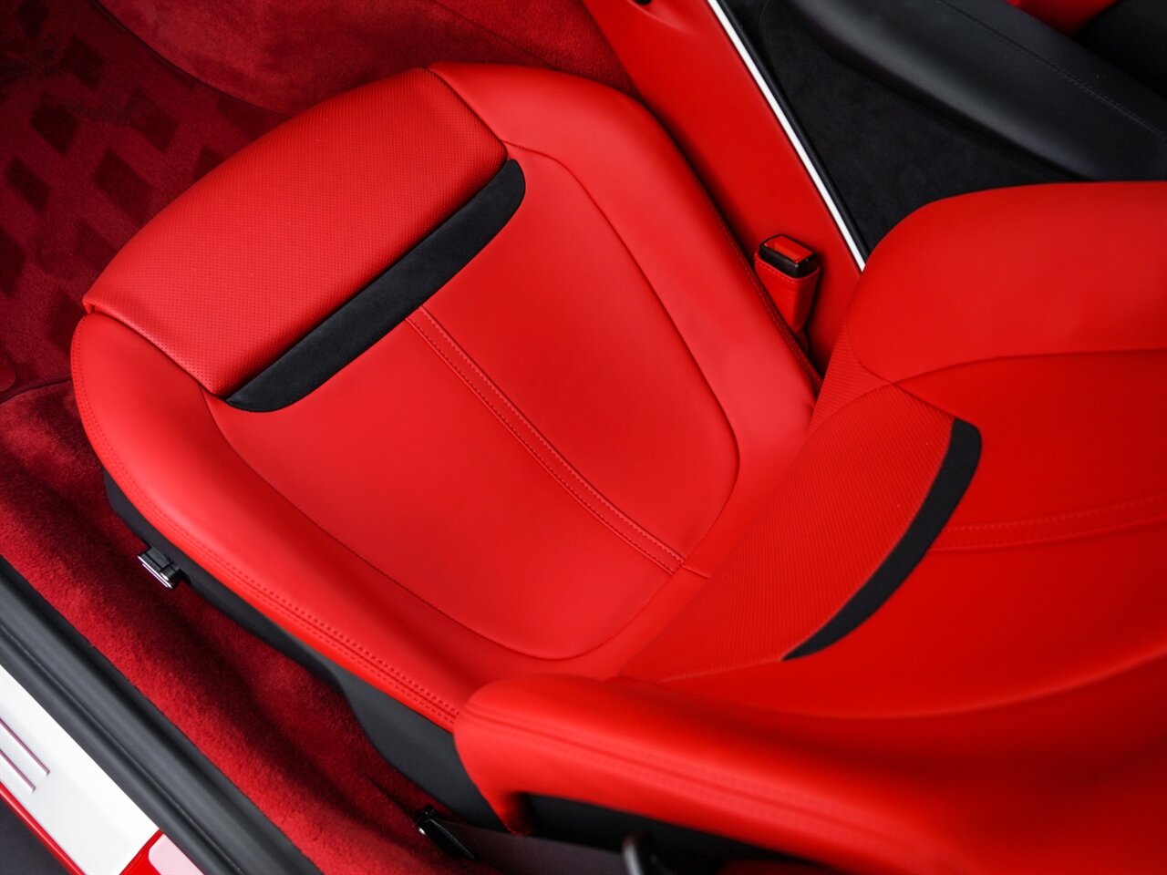 2023 Ferrari Roma   - Photo 18 - Bonita Springs, FL 34134