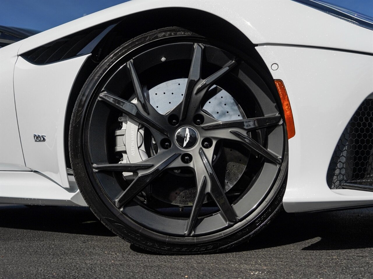 2019 Aston Martin DBS Superleggera   - Photo 78 - Bonita Springs, FL 34134