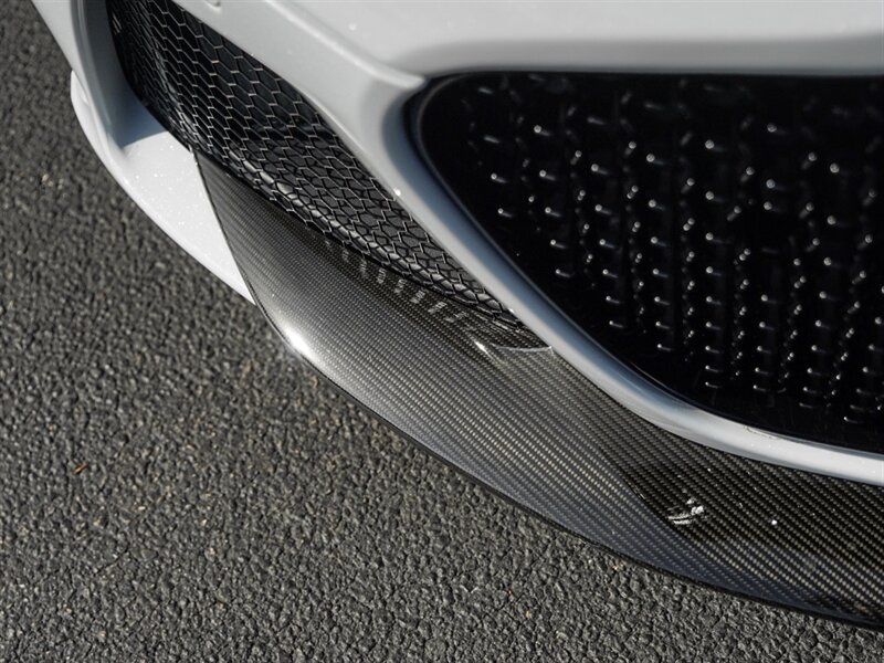 2019 Aston Martin DBS Superleggera - Photo 8 - Bonita Springs, FL 34134