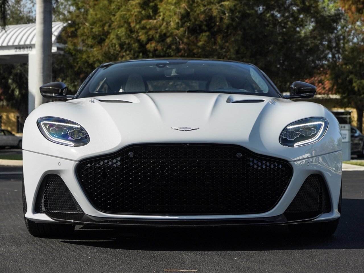 2019 Aston Martin DBS Superleggera   - Photo 6 - Bonita Springs, FL 34134