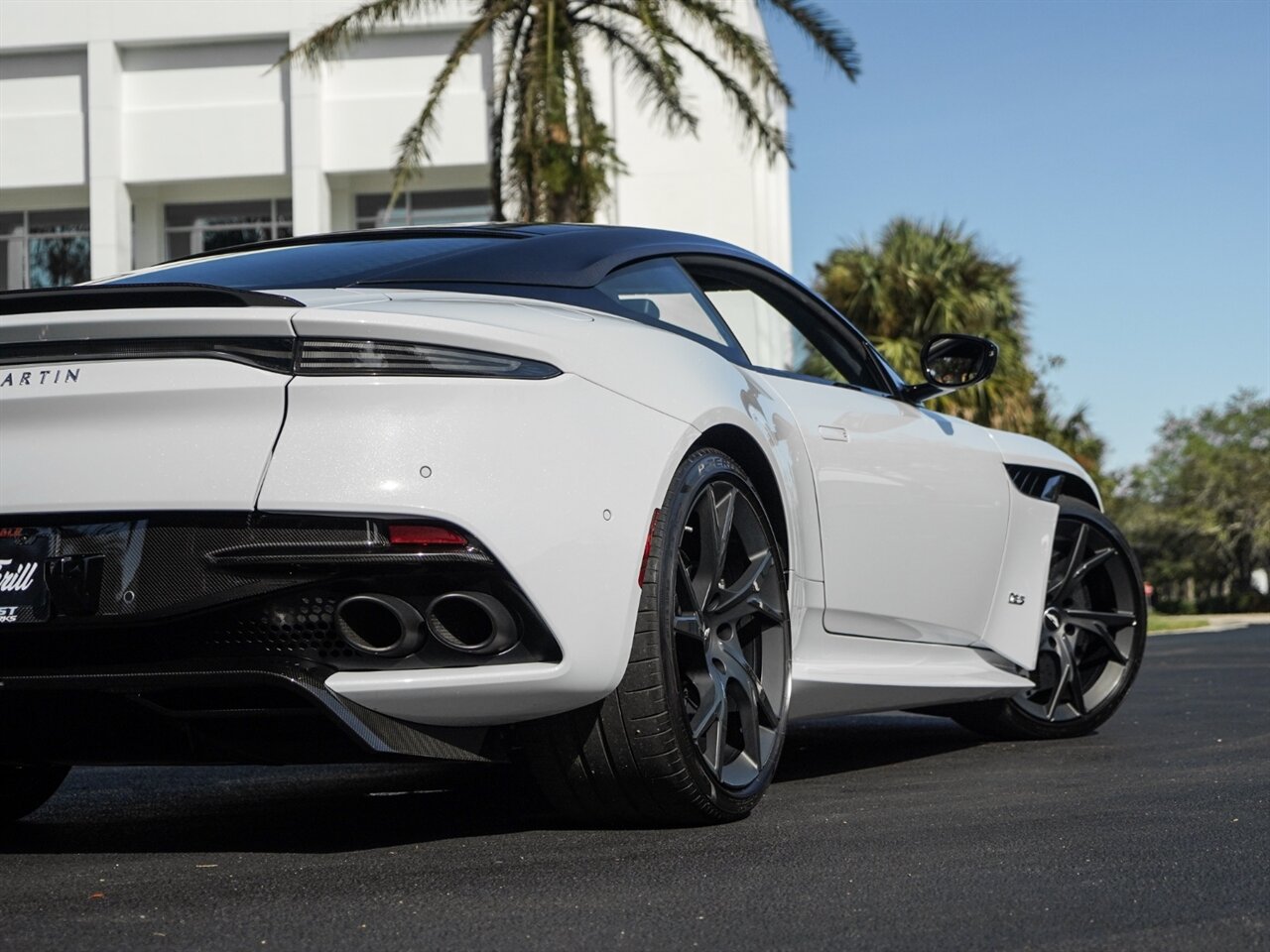 2019 Aston Martin DBS Superleggera   - Photo 69 - Bonita Springs, FL 34134