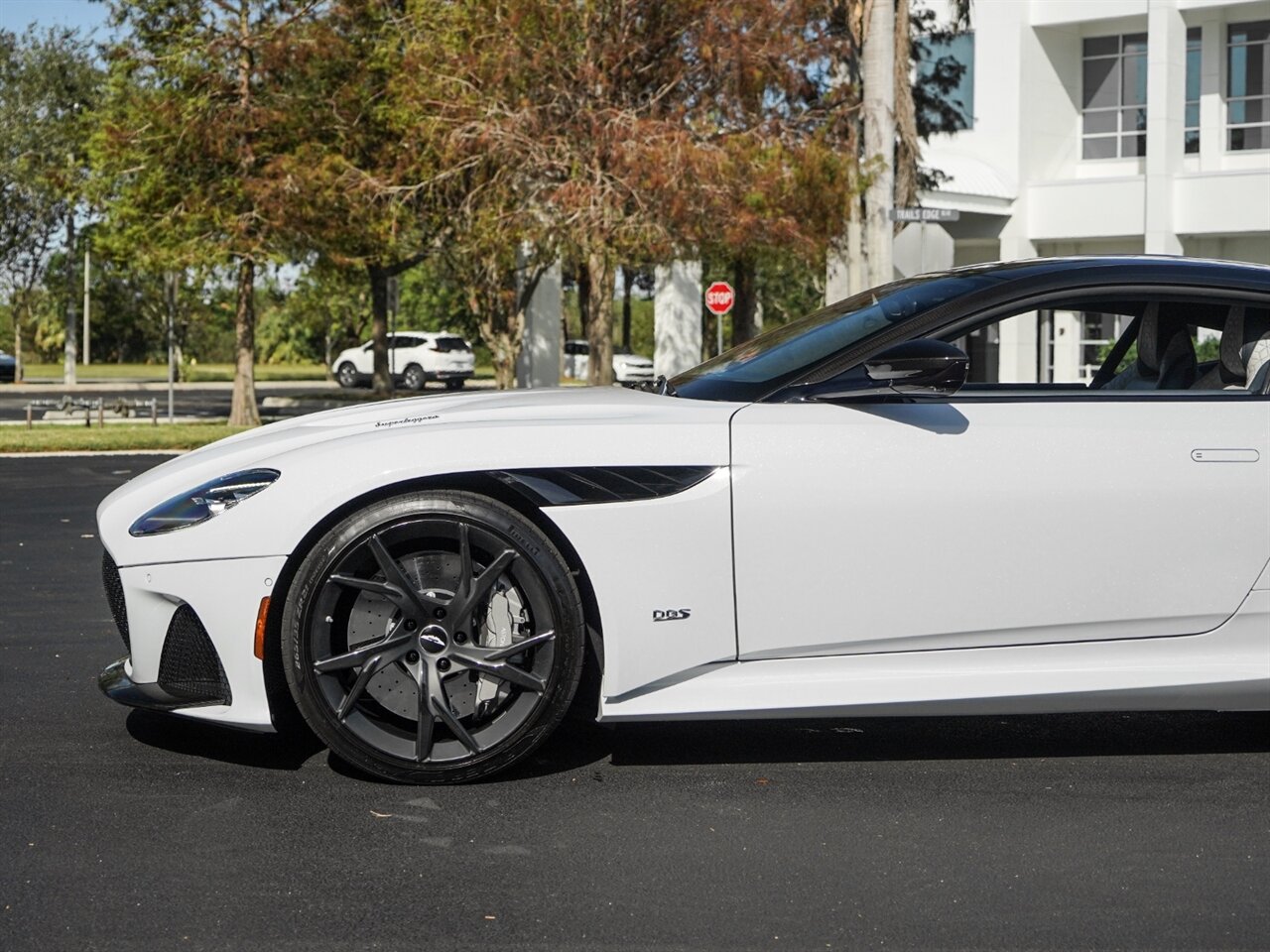 2019 Aston Martin DBS Superleggera   - Photo 47 - Bonita Springs, FL 34134