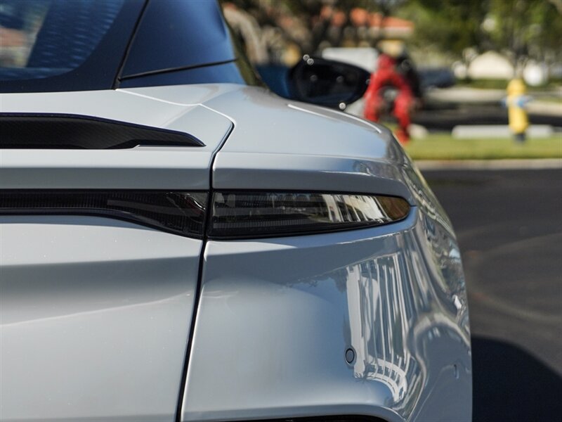 2019 Aston Martin DBS Superleggera - Photo 64 - Bonita Springs, FL 34134