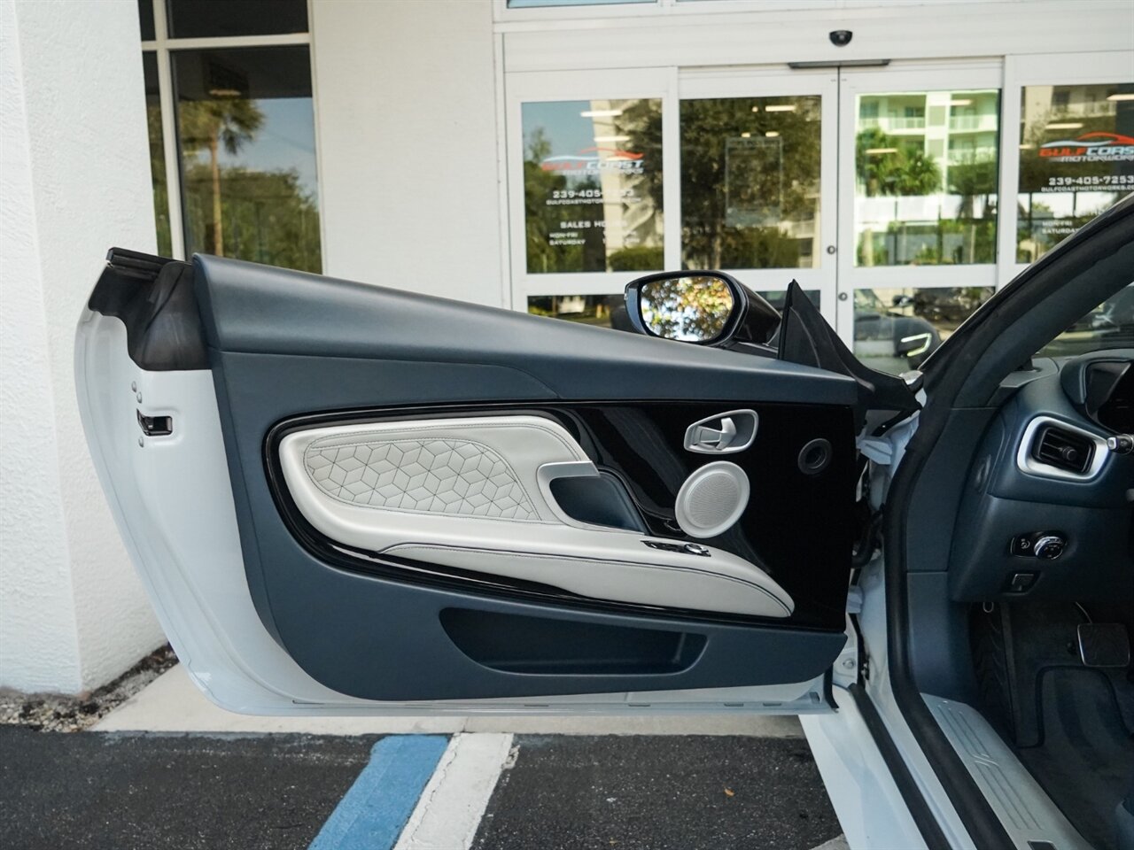 2019 Aston Martin DBS Superleggera   - Photo 29 - Bonita Springs, FL 34134