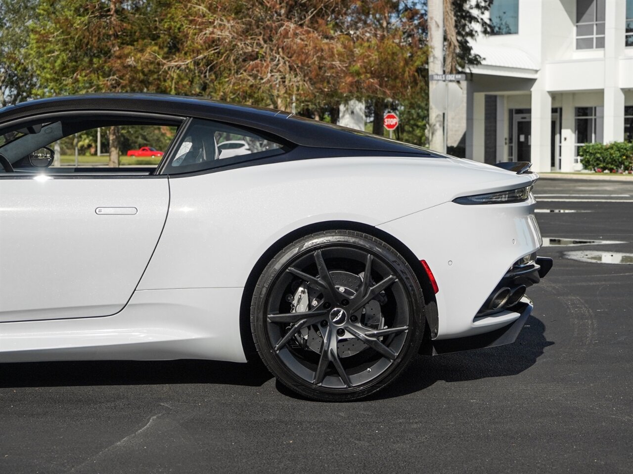 2019 Aston Martin DBS Superleggera   - Photo 49 - Bonita Springs, FL 34134