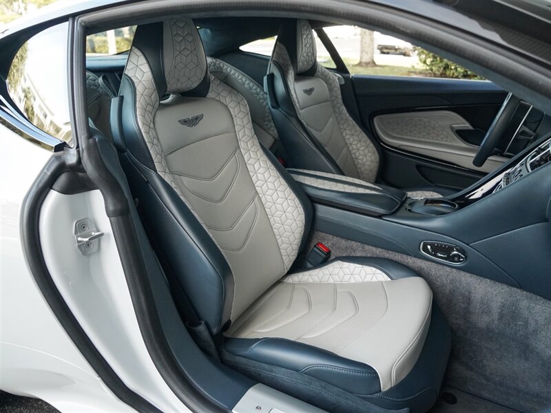 2019 Aston Martin DBS Superleggera - Photo 35 - Bonita Springs, FL 34134