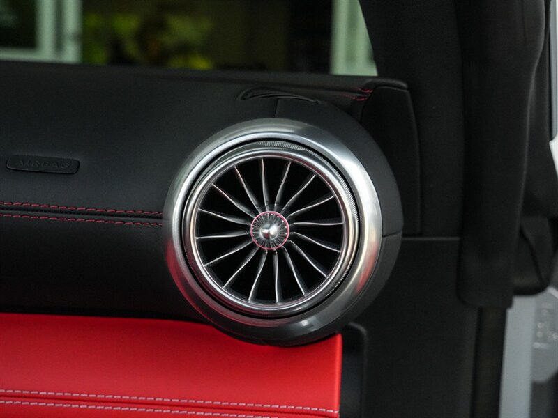 2022 Mercedes-Benz AMG SL 63 - Photo 42 - Bonita Springs, FL 34134