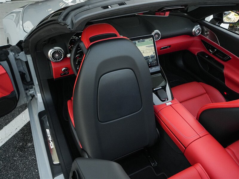 2022 Mercedes-Benz AMG SL 63 - Photo 24 - Bonita Springs, FL 34134