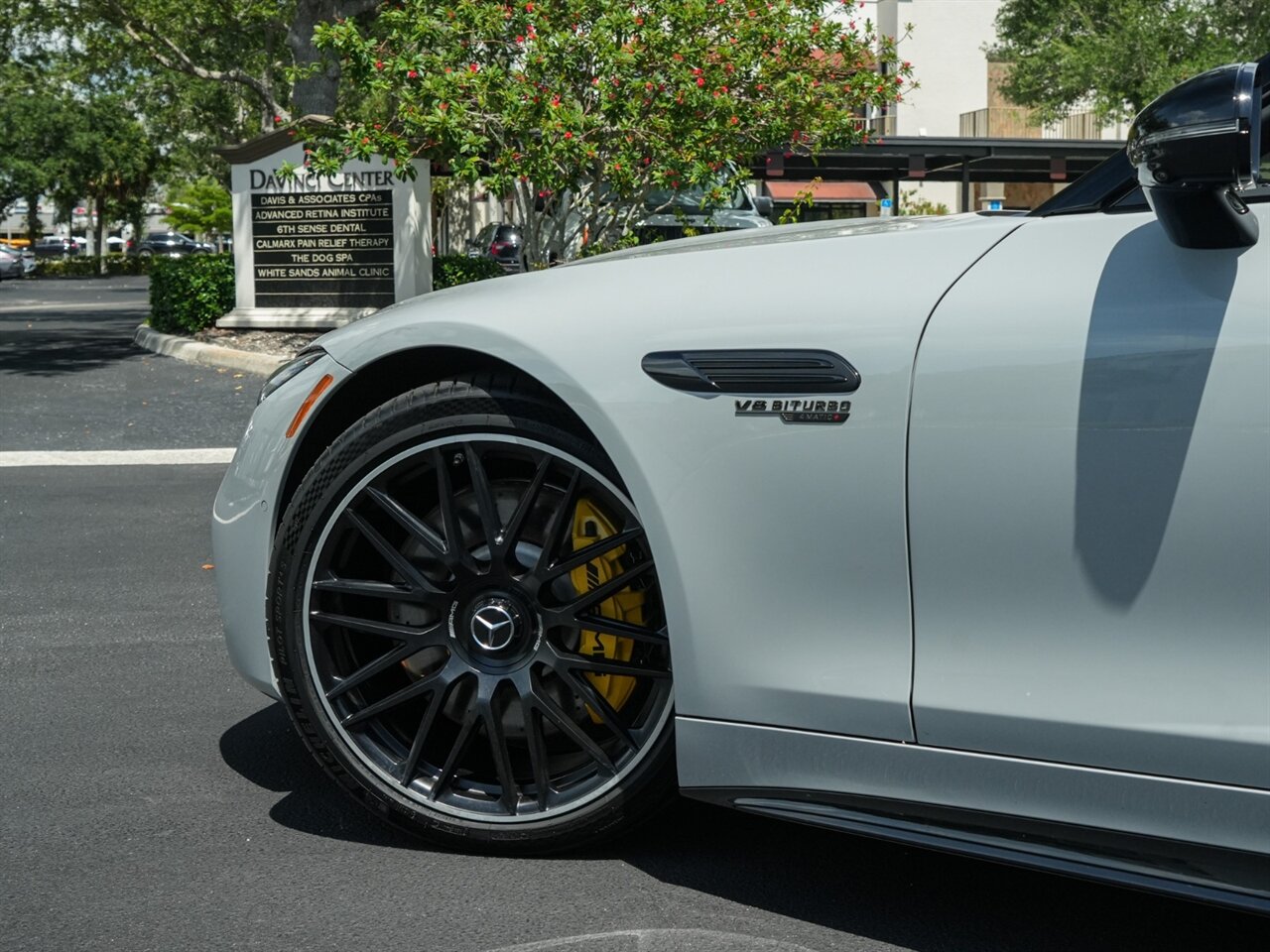 2022 Mercedes-Benz AMG SL 63   - Photo 54 - Bonita Springs, FL 34134