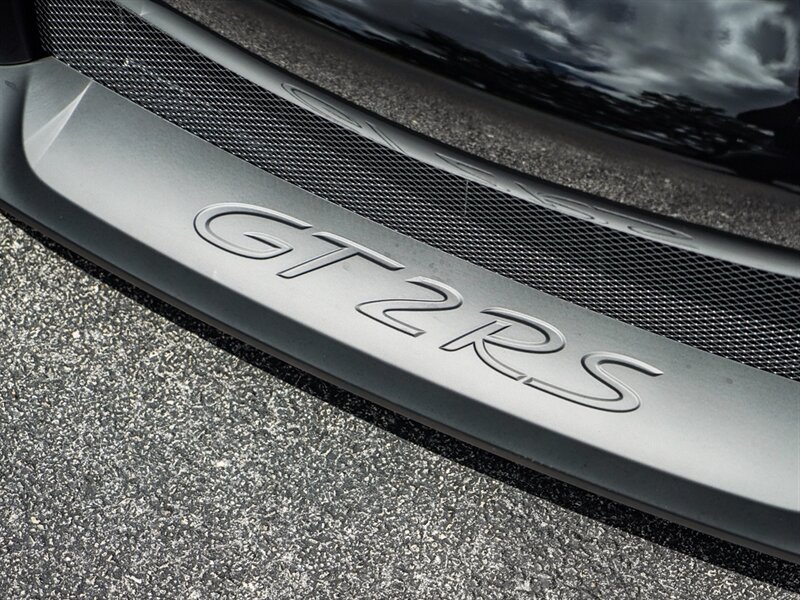 2018 Porsche 911 GT2 RS Weissach - Photo 6 - Bonita Springs, FL 34134