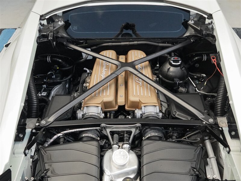 2022 Lamborghini Huracan STO - Photo 36 - Bonita Springs, FL 34134