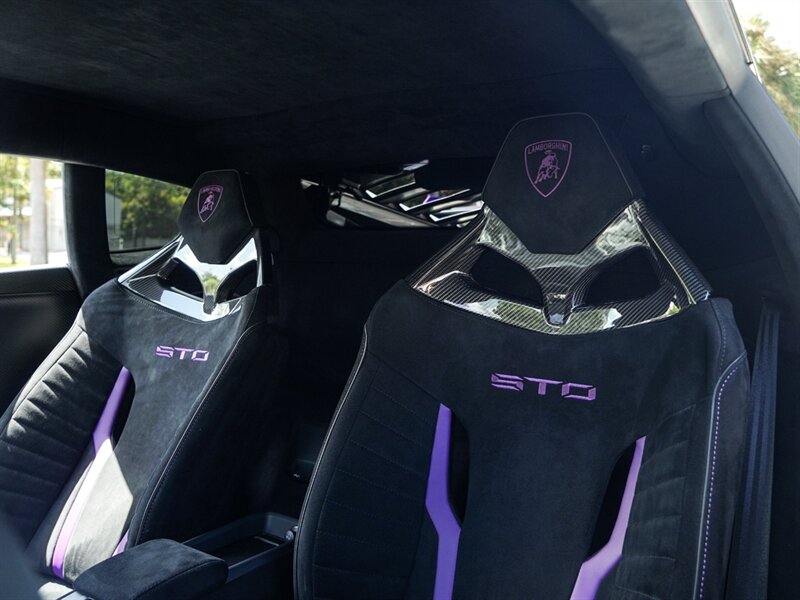 2022 Lamborghini Huracan STO - Photo 9 - Bonita Springs, FL 34134