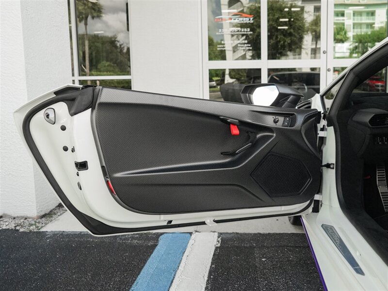 2022 Lamborghini Huracan STO - Photo 23 - Bonita Springs, FL 34134