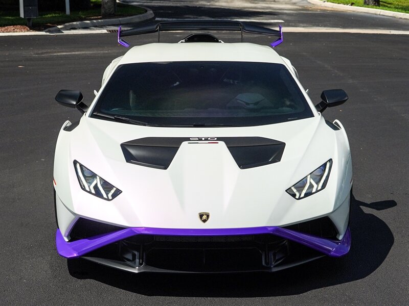 2022 Lamborghini Huracan STO - Photo 6 - Bonita Springs, FL 34134