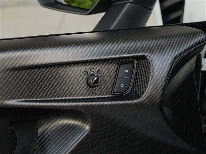 2022 Lamborghini Huracan STO - Photo 25 - Bonita Springs, FL 34134