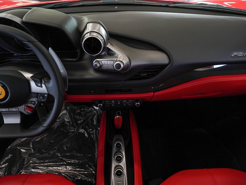 2020 Ferrari F8 TRIBUTO - Photo 24 - Bonita Springs, FL 34134