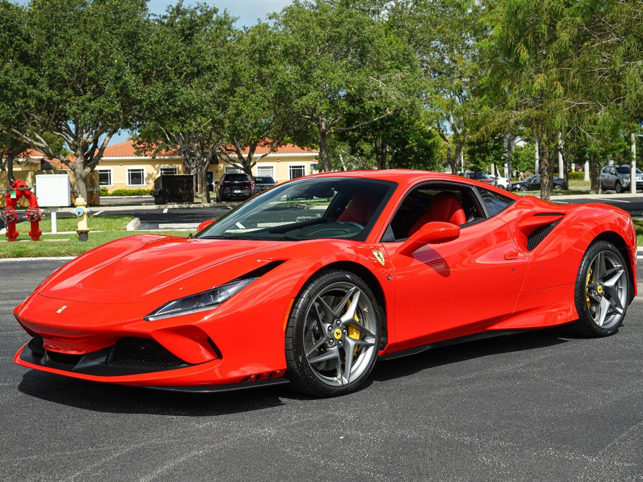 2020 Ferrari F8 TRIBUTO   - Photo 32 - Bonita Springs, FL 34134