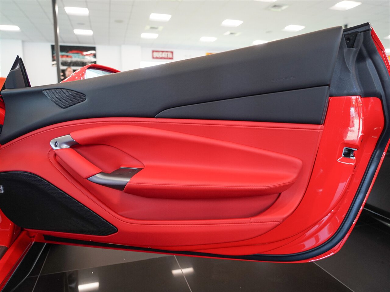 2020 Ferrari F8 TRIBUTO   - Photo 29 - Bonita Springs, FL 34134