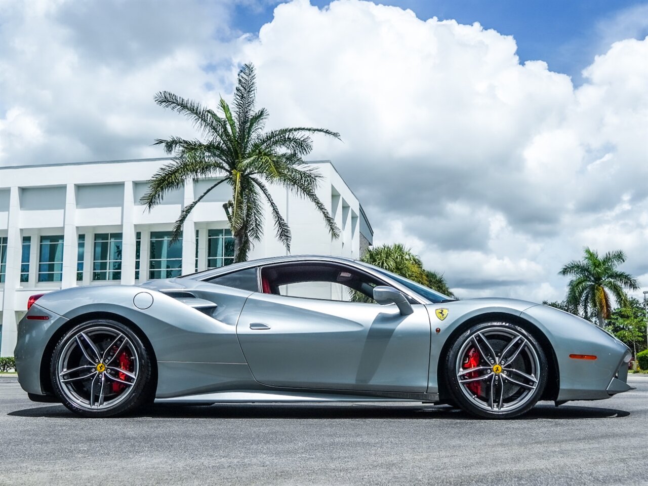 2017 Ferrari 488 GTB   - Photo 46 - Bonita Springs, FL 34134