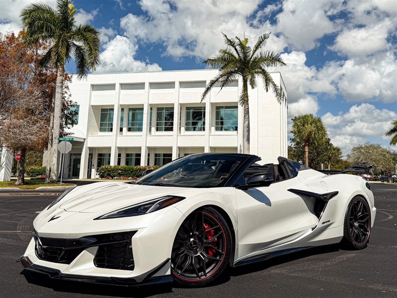 2023 Chevrolet Corvette Z06   - Photo 11 - Bonita Springs, FL 34134
