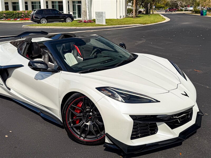 2023 Chevrolet Corvette Z06   - Photo 79 - Bonita Springs, FL 34134