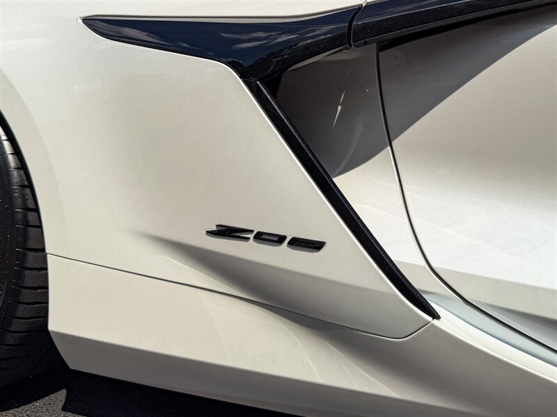 2023 Chevrolet Corvette Z06   - Photo 75 - Bonita Springs, FL 34134