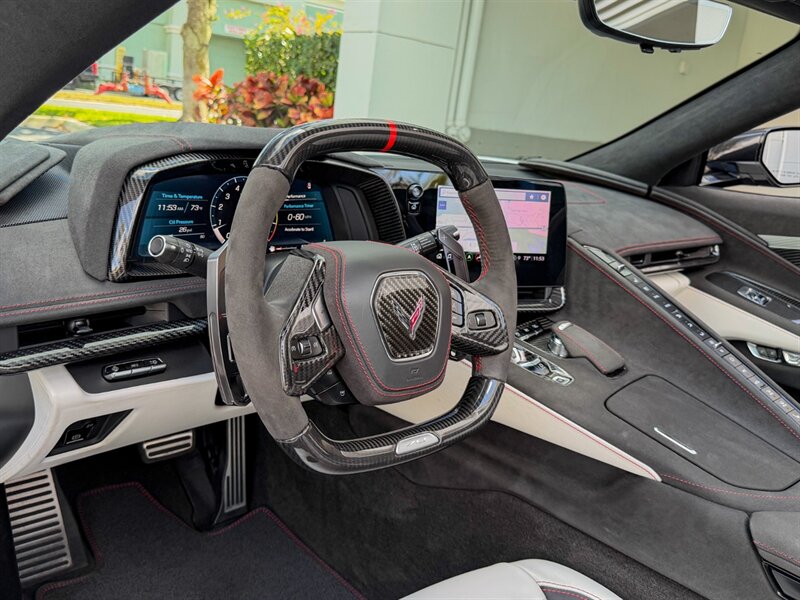 2023 Chevrolet Corvette Z06   - Photo 13 - Bonita Springs, FL 34134