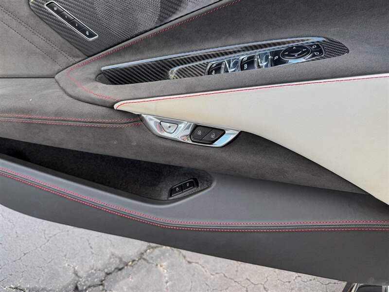 2023 Chevrolet Corvette Z06   - Photo 27 - Bonita Springs, FL 34134