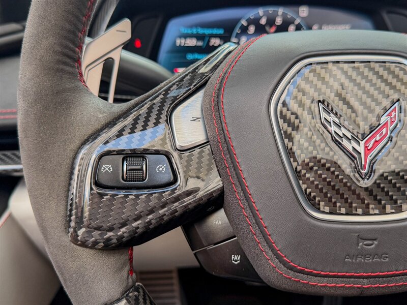 2023 Chevrolet Corvette Z06   - Photo 32 - Bonita Springs, FL 34134