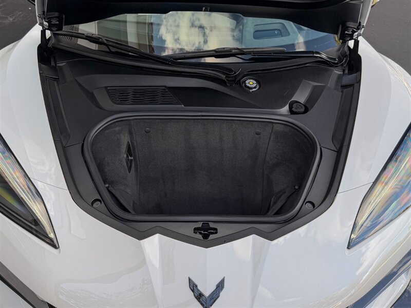 2023 Chevrolet Corvette Z06   - Photo 44 - Bonita Springs, FL 34134